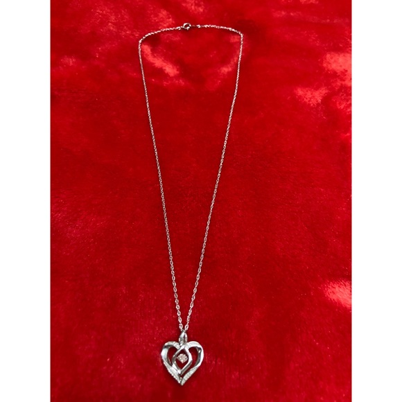 Heart Shaped Necklace - Picture 3 of 3